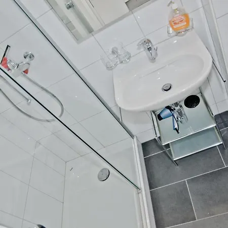 Nussbaum - Griwa Rent Ag